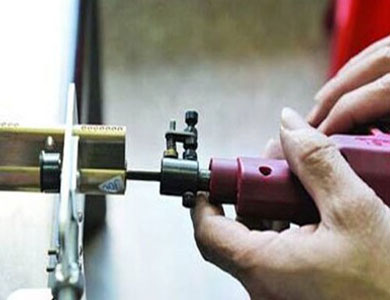 固安24小时上门开锁公司