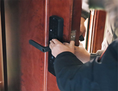 固安24小时上门开锁公司